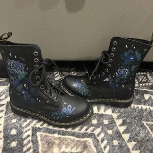 Dr. Marten boots
